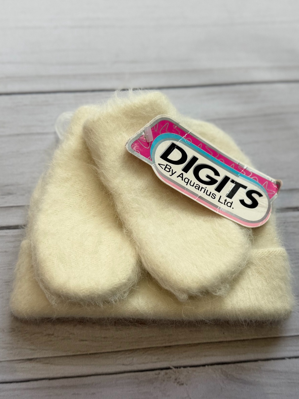 Vintage deadstock angora blend ivory cream infant cuffed hat & thumbless mittens